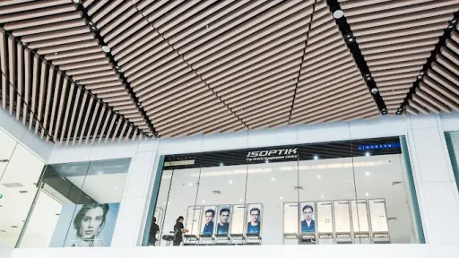 ศูยน์แว่นตาไอซอพติก