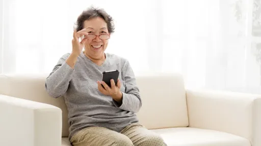 เลนส์โปรเกรสซีฟ เหมาะกับใคร