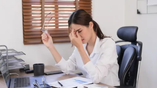 ใส่แว่นไม่ตรงค่าสายตา เสี่ยงอะไรบ้าง