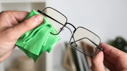 วิธีล้างแว่นตาง่าย ๆ