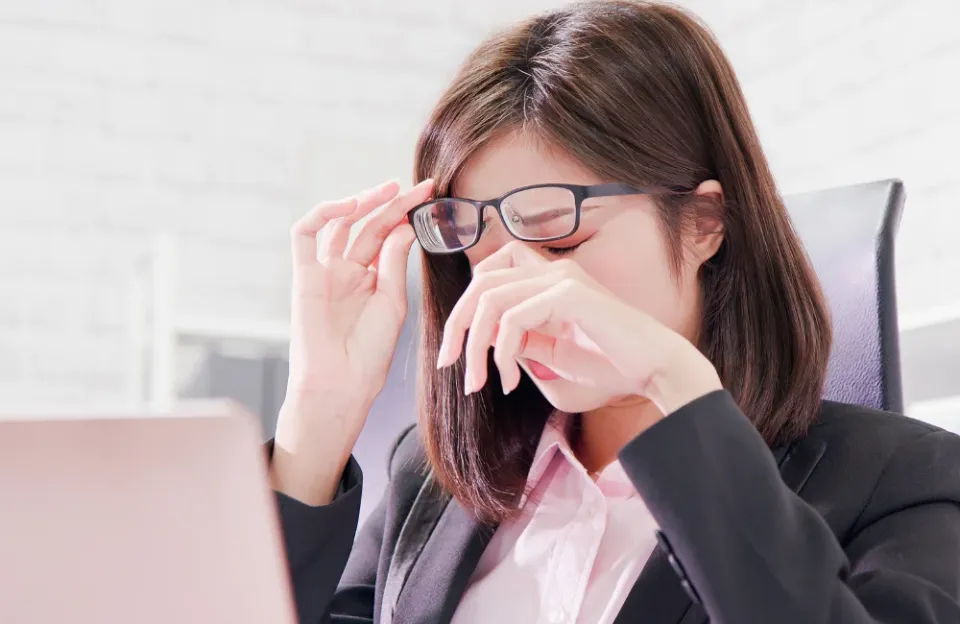 อาการเห็นภาพซ้อน เกิดจากอะไร