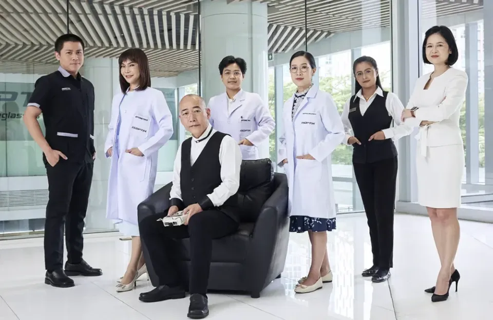  วัดสายตาโดยนักทัศนมาตรที่ ISOPTIK