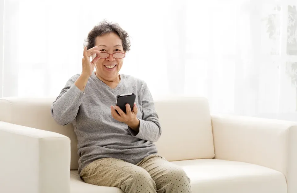  เลนส์โปรเกรสซีฟ เหมาะกับใคร