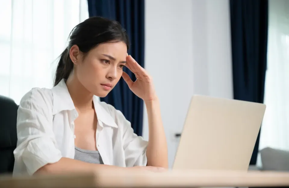 ตามัวข้างเดียวเกิดจากอะไร